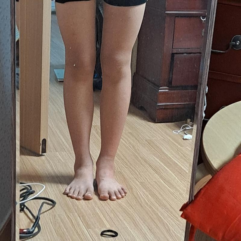 여기 원래 저렇게 짧게 안입는데 다리가 잘안보여서 올렸어