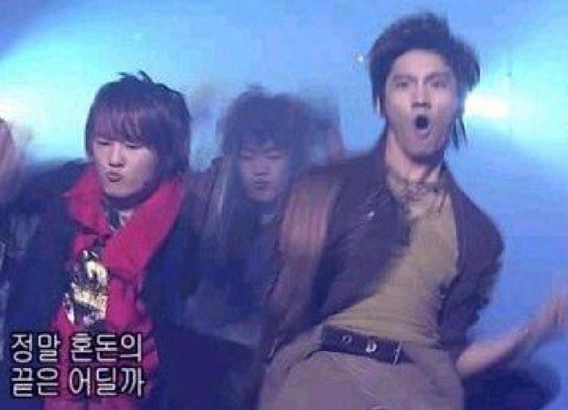 에라이 그냥 망해라 ㅋㅋㅋㅋ 진짜 ㅋㅋㅋ 지네들도 아예 갈 때까지 갈 작정인가봐ㅋㅋㅋㅋ