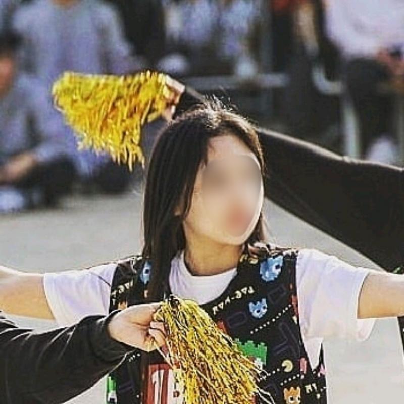 나도!! 이게 재작년인가...사진이긴 한데 얼굴형이 2년 지난다고 어메이징하게 바뀌진 않을 테니 이걸로 올릴게 ㅋㅋㅋㅋㅋ(이거 말고 얼굴형 제대