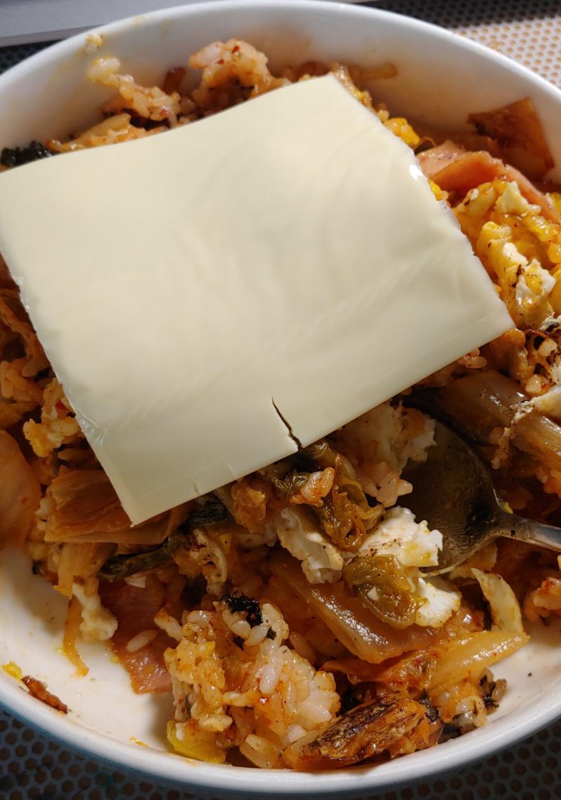 >>7 아하!!! 치즈넣었어 맛은있네!!