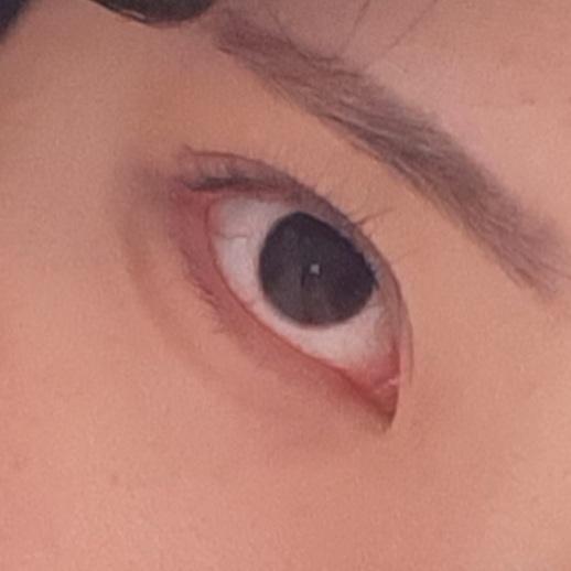이상해?...생긴지는 1년다되가는데 앞이 두겹??이야