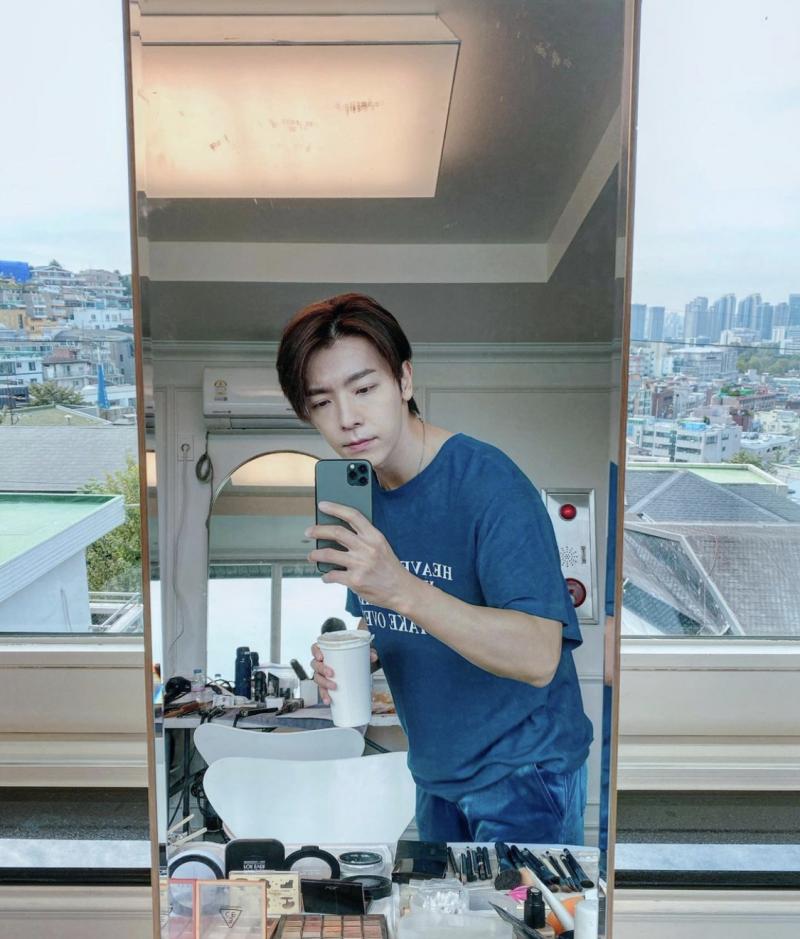 난 이동해 막짤 눈빛이 그렇게 좋더라구... 진짜 너무 좋아...
