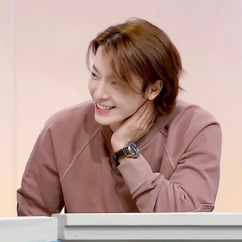 사람이 이렇게 설레게 생긴게 가능한 것인가의 대해