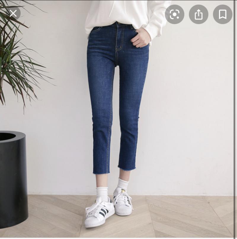 대신 첫번째는 입기 힘들고 두번째 핏 정도면 가능 하더랑