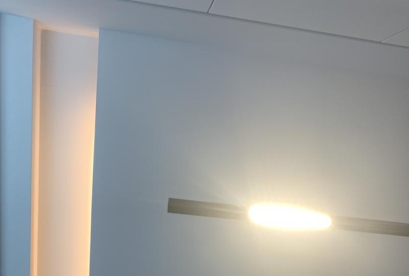 >>4 바꿔야겠지? 나 책상 조명도 저거임