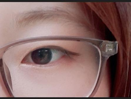 1번2번은 뭔가 이쁘게 나왔다 싶은거-사실 눈 따라서 약간 아이라인 선만 그리고 섀도도 얇게 바른거, 그러니까 사실 화장 한것같지도 않은거 ㅠㅠ