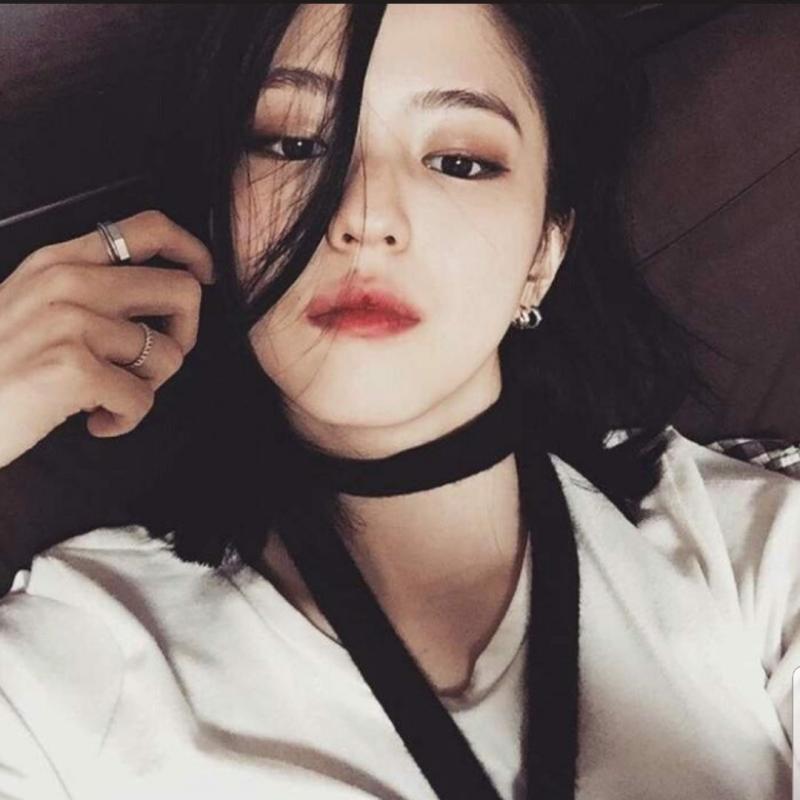 한소희 한소희 한소희 팔 문신은 현재 지웠대