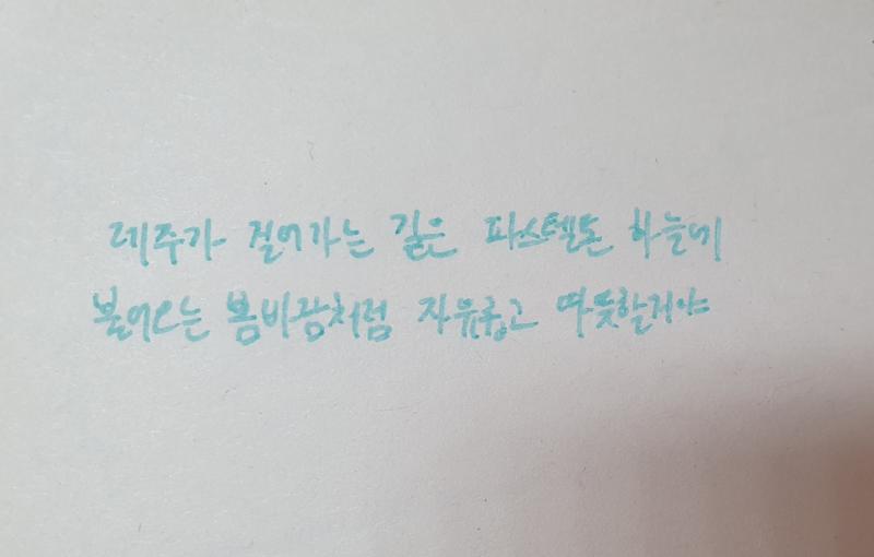 안녕! 혹시 진로에 대한 질문도 할 수 있을까?? 내가 향후에 어떤 진로를 가면 잘 맞을지 진로성향같은걸 물어보고 싶어! 너무 포괄적인가..?