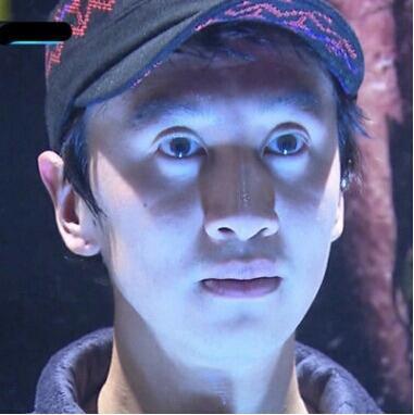 ใใ ์์ดํ
๋ฐ๋ใใ ๊ทธ ์๊ฐ! ์ต์ํ ๋ชฉ์๋ฆฌ๊ฐ ๋ค๋ ธ์ง ๋ญ์์? "๊ด์ ๋ฐ๋ณด ์๋๋ค." ๋ชฉ์๋ฆฌ์ ์ ์ฒด๋ ๋ฐ๋ก ์ง์ฐฉ๊ด๊ณต์ด์์ด์!!! "๊บ์
~~~~