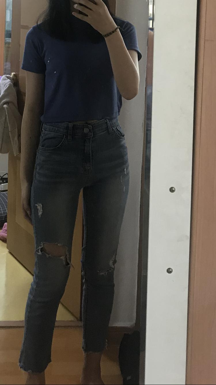 >>4 패고인줄 알았지만 이정도일 줄은.. 팩트 씨게 맞았네 ㅜㅜㅜㅜ 내가 맨날 후드티에 트레이닝만 입어서 나름 꾸며본건데.. 그냥 후드 입을까