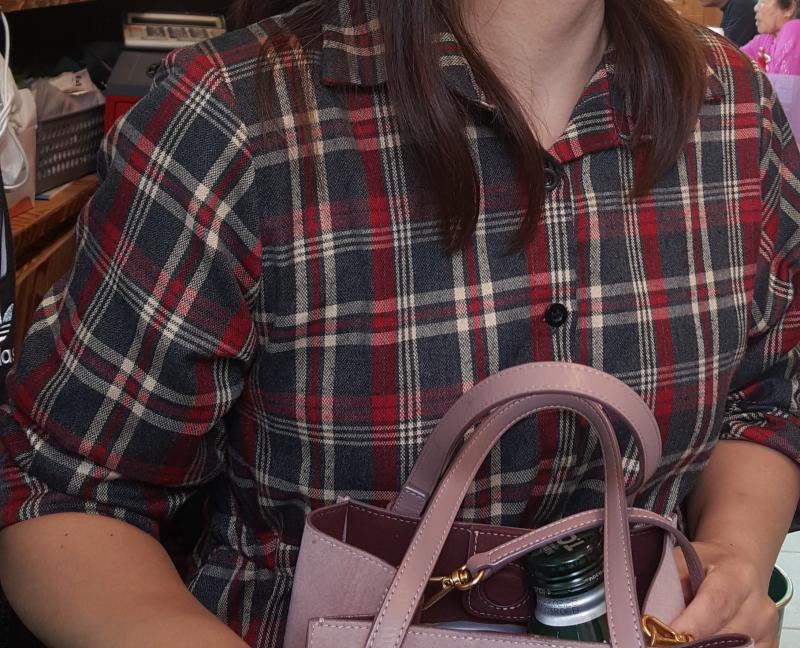 얘들아 이 원피스는 어때...??너무 나이들어 보이거나 더우려나?