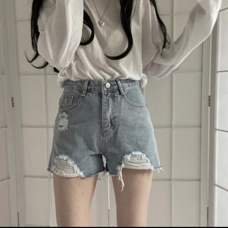 이런식으로 입어도 너무 예쁠 거 같아 날씬해서... 부럽ㅠㅠ