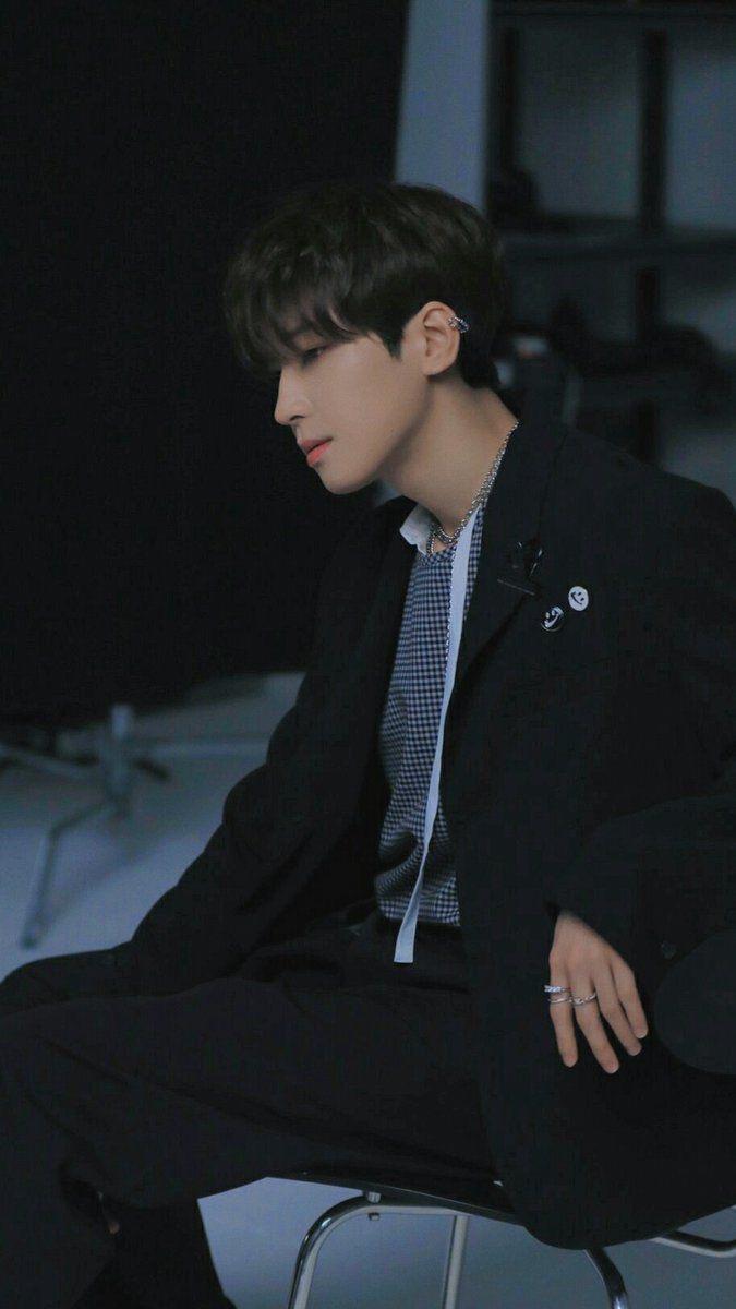 원우야 내가 사랑한다고 말 했었나??? 응 진짜 많이 사랑해...