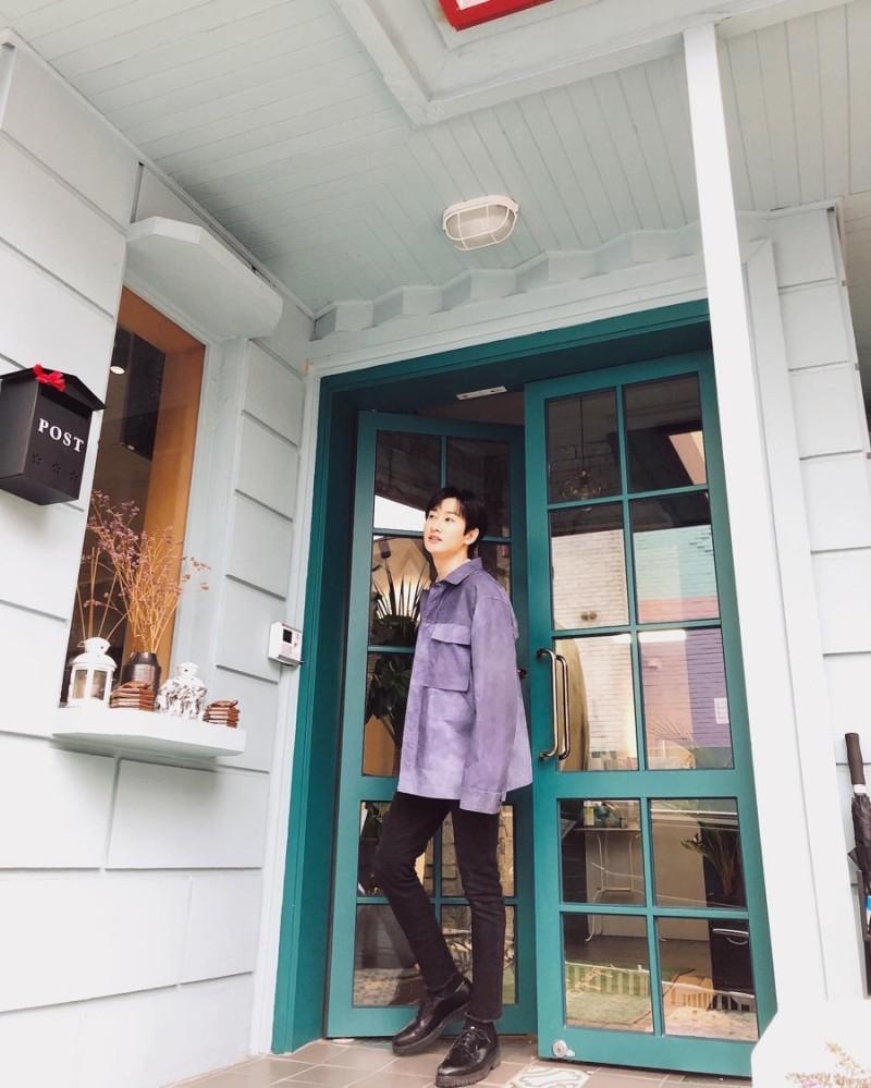 얘들아 우리 혁재가 세상 제일 잘생겼어