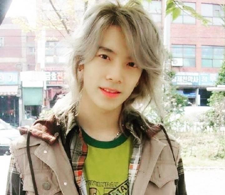 >>80 동해가... 데뷔 초이긴 한데 그래두 내 취향 이동해