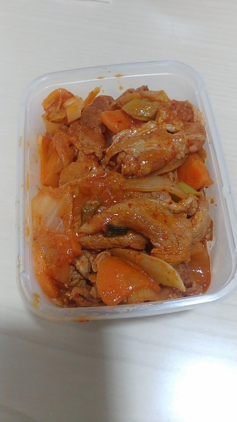 1. 미역국 2. 아이시아우 후타리 시아와세노 소라 3. 비름... 나물...? 아무튼간에 나물 무침