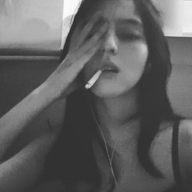 조녜존잘.... 올리고보니 다 흑백이네