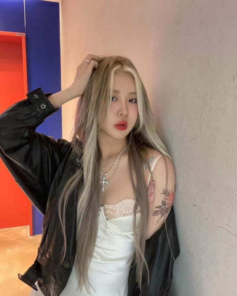 >>22 타투 없는 백예린은 상상불가임