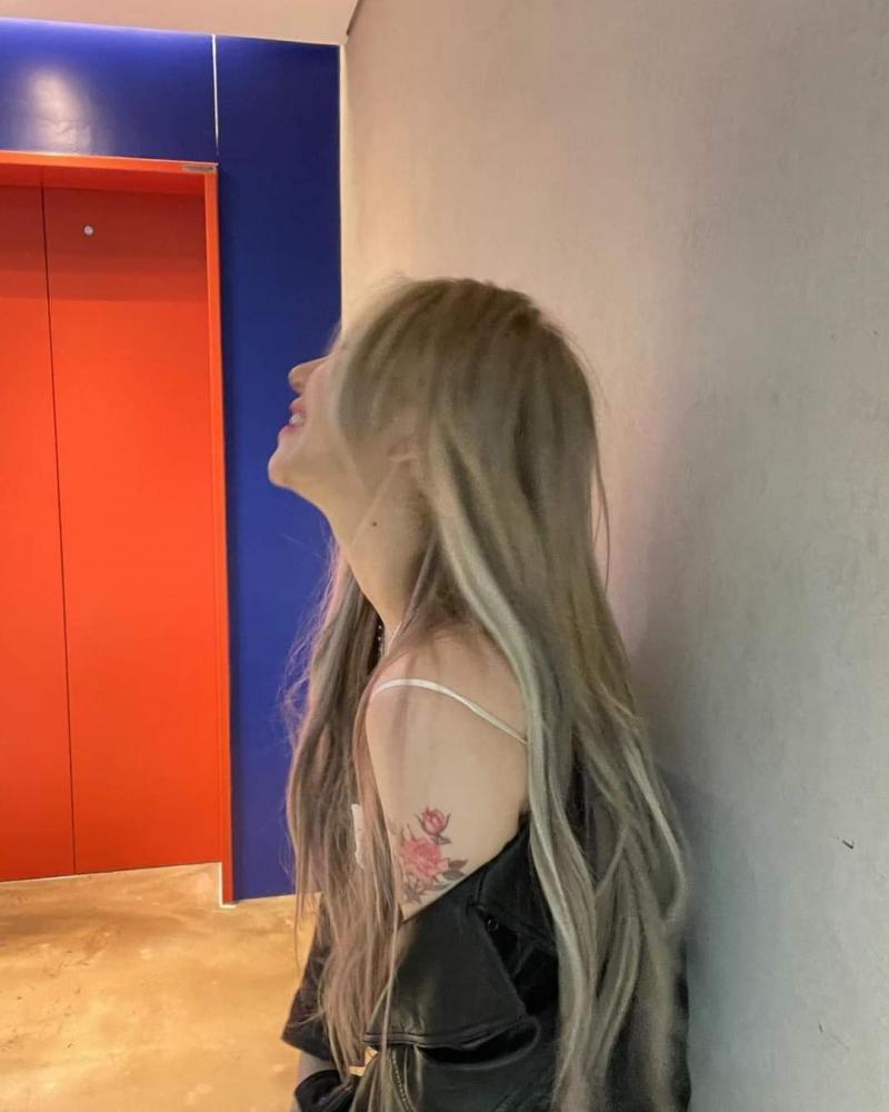 >>22 타투 없는 백예린은 상상불가임