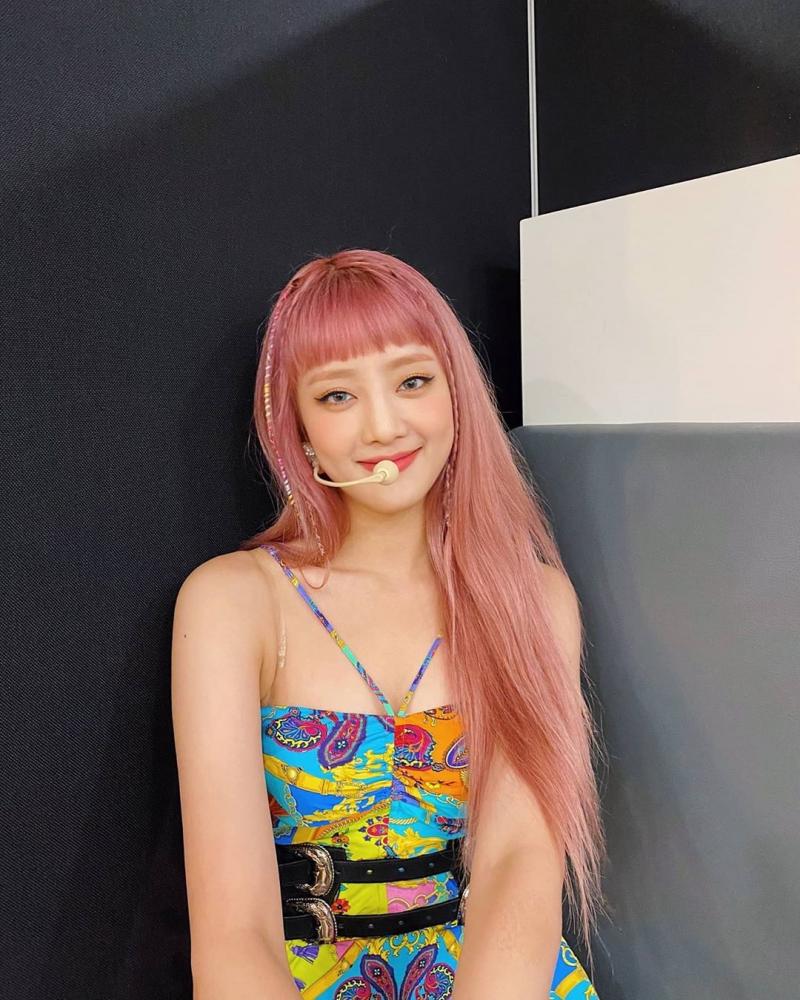 김민니~!!!!! 갠적으로 빨머흑머가 좋지만.. 핑머복숭아김민니 잊을 수가 없어