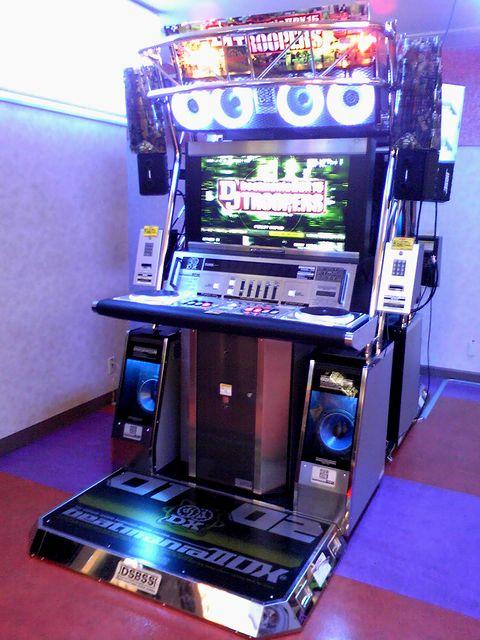4. beatmania에서 beatmania IIDX로, 그리고 신기종 DanceDanceRevolution의 탄생 추천곡: NAOKI-PARA