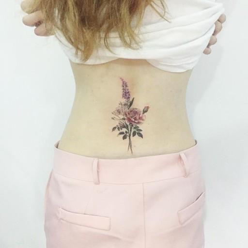 >>36 허리 타투!