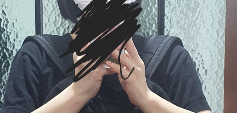 가방으로 가린다고 가린건데 ㅋ.....