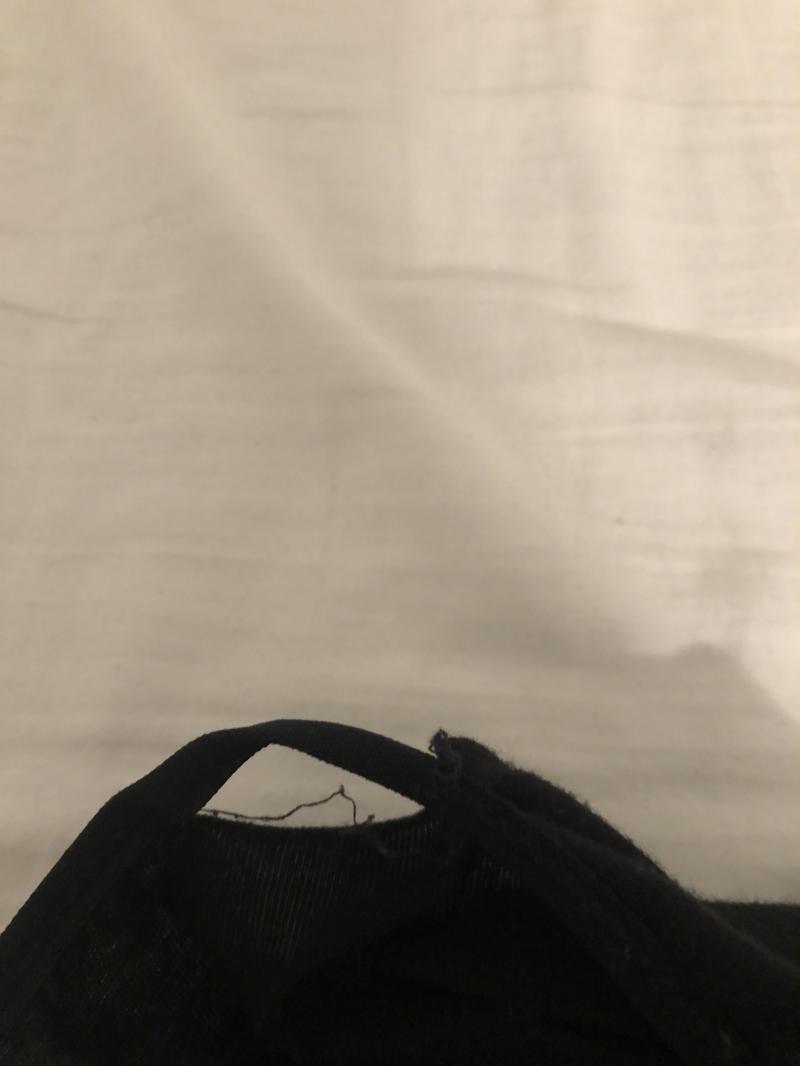 이게 뭔…???