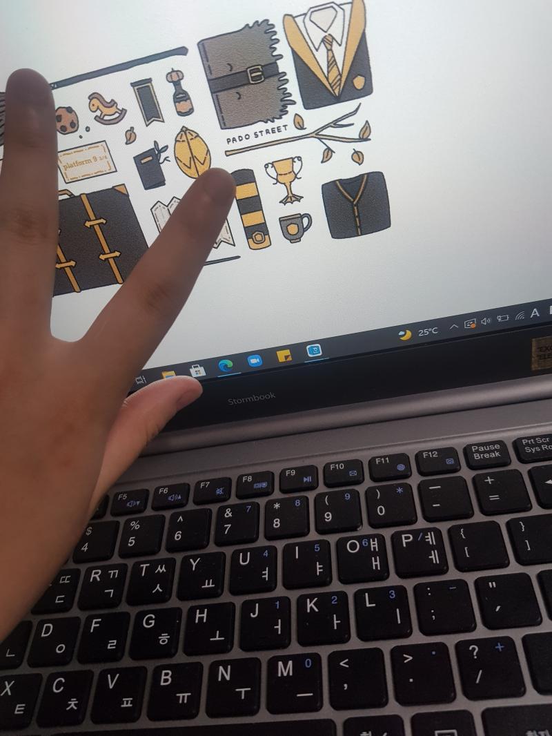 하하 바로 나다!!!! 지금도 바로 앞에 있어 마이리틀스윗헕....조금 뜨겁네 코로나는 아니겠지
