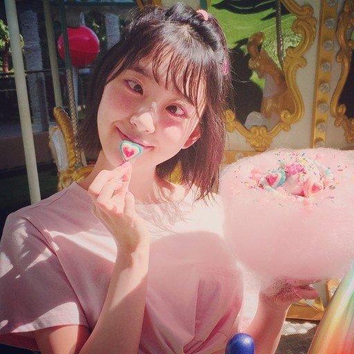 내가 조아하는 아이돌인데 항상 눈 절케 크게뜸 근데 자연스럽고 예쁜듯 함 습관으로 만들어바