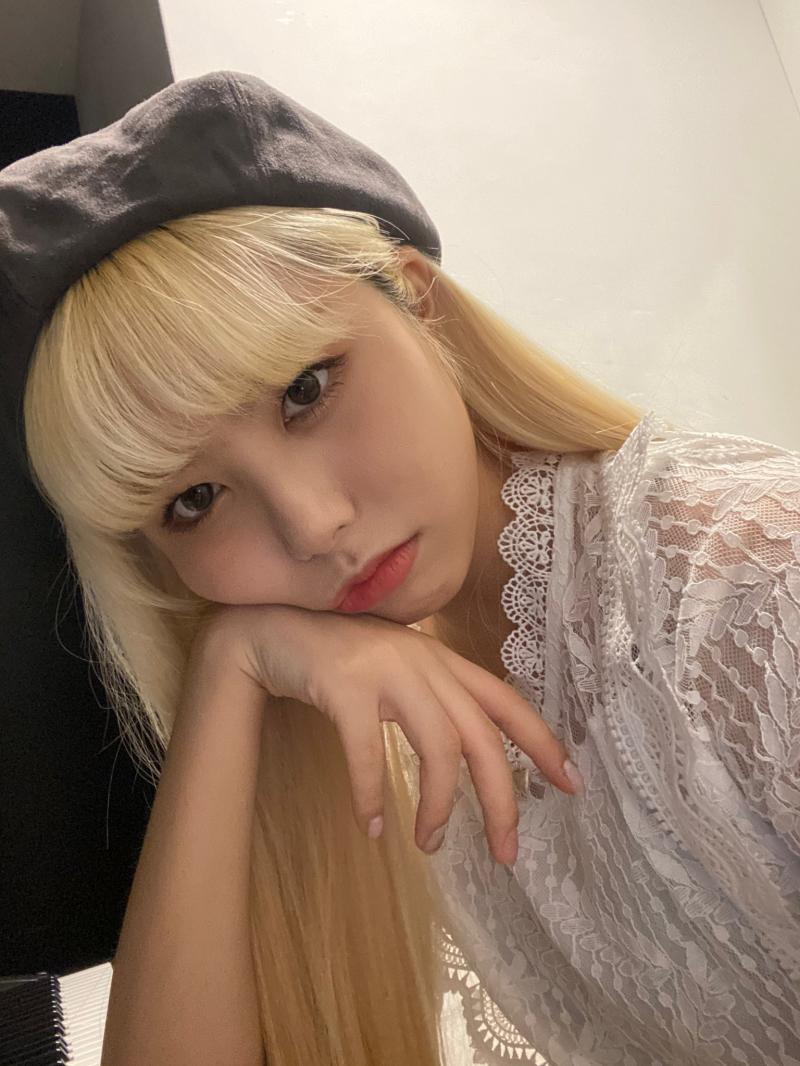 엇취엇취 근데 이제 타돌분을 곁들인… 괜찮다면 두 장 부탁할게. 어렵다면 두 분중 한분만 해줘도 좋아!!