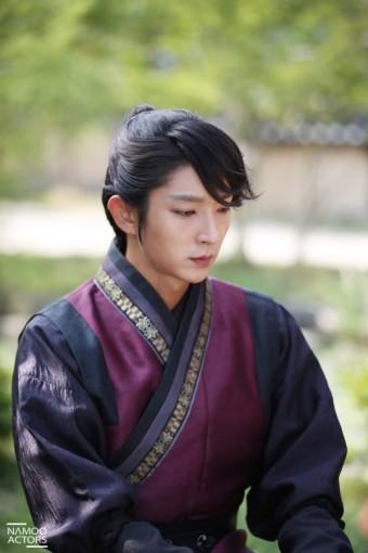 전부다 이준기 인데 2 3은 달의 연인 찍을 때!!