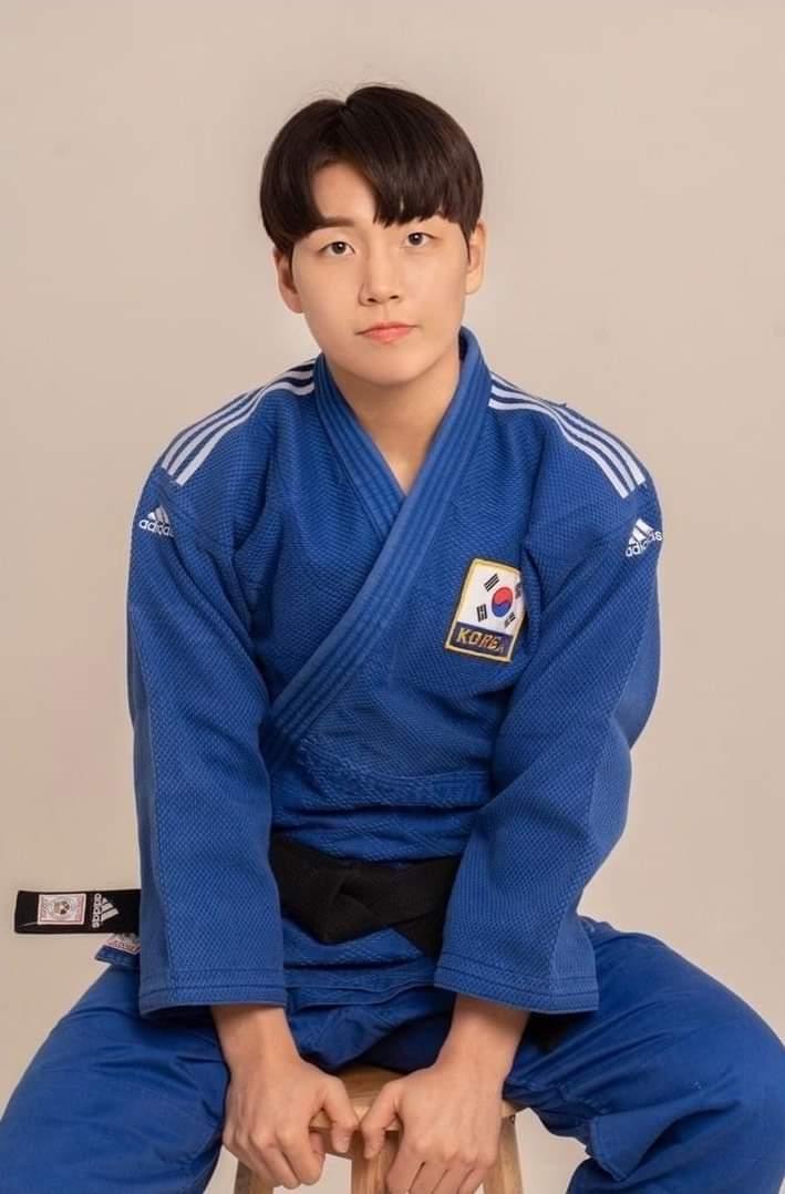 >>46 알아ㅏㅏㅏ!!!!!!!!!! 나도 반했다.... https://bjhnews.cafe24.com/posts7306