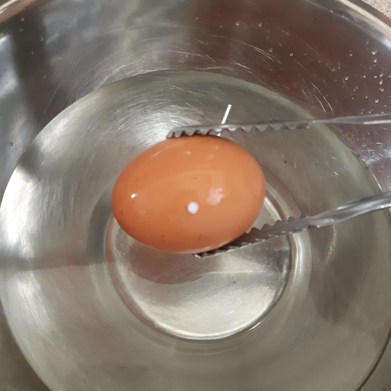 나부터 할겡!! 방금 계란 삶다가 신기한? 계란 봐써..