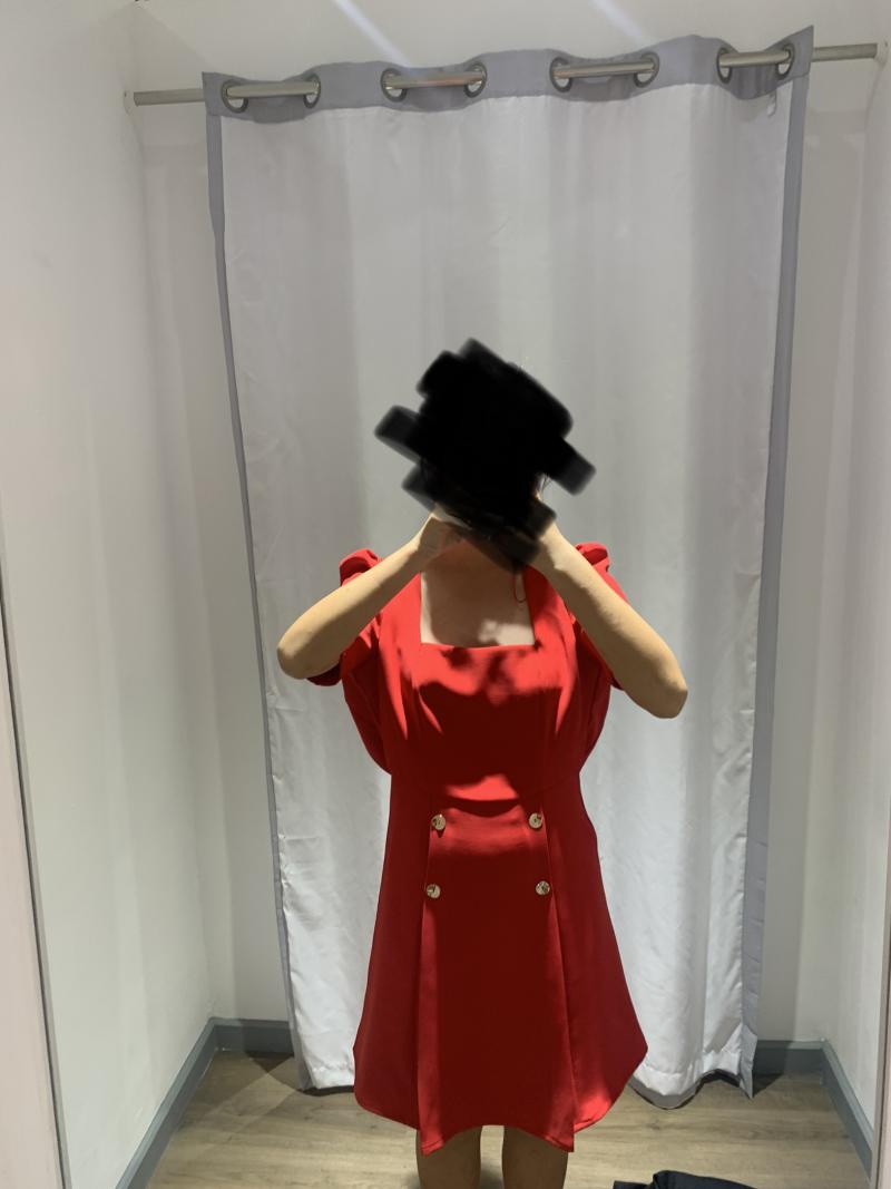 >>350 >>349 레주..집왔다…시무룩..옷이 너무크고 가슴부분이 너무파져서..ㅜ어른용인가봐..옷은이쁘지만 허탕쳤어ㅜㅠ 오늘 맘에들뻔한옷은