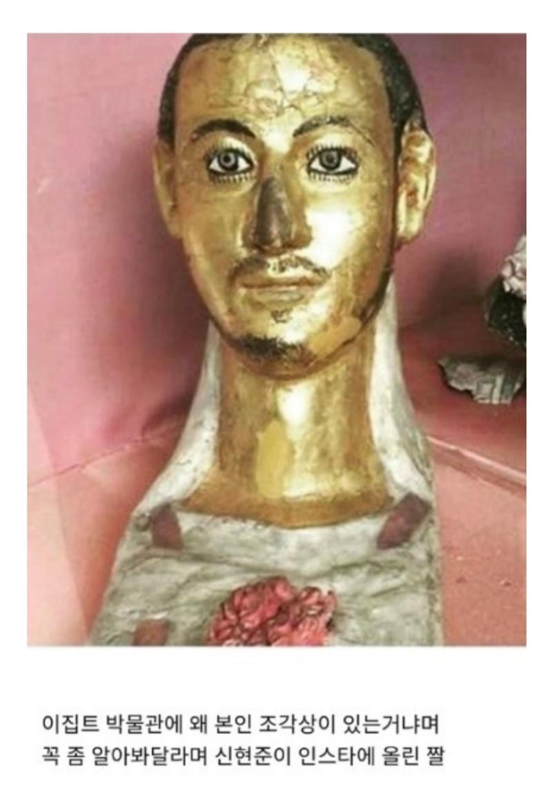 .닮은듯