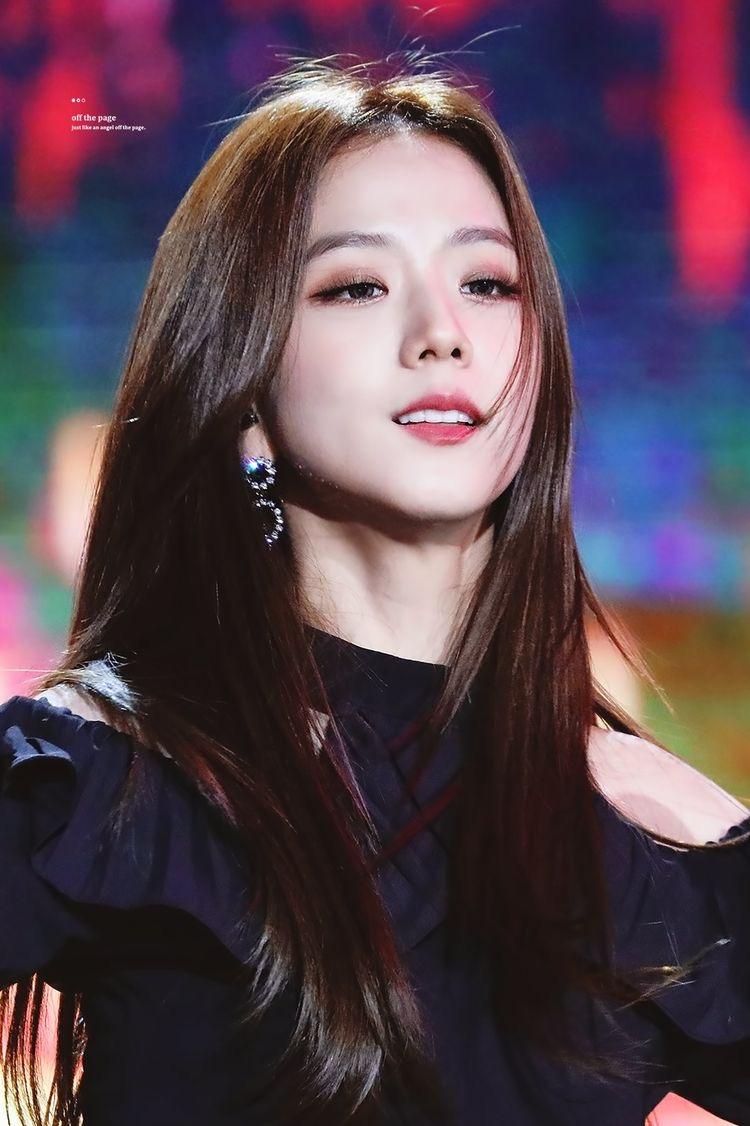 지수(블랙핑크) 귀여워 이뻐 섹시해... 언니 다 해요