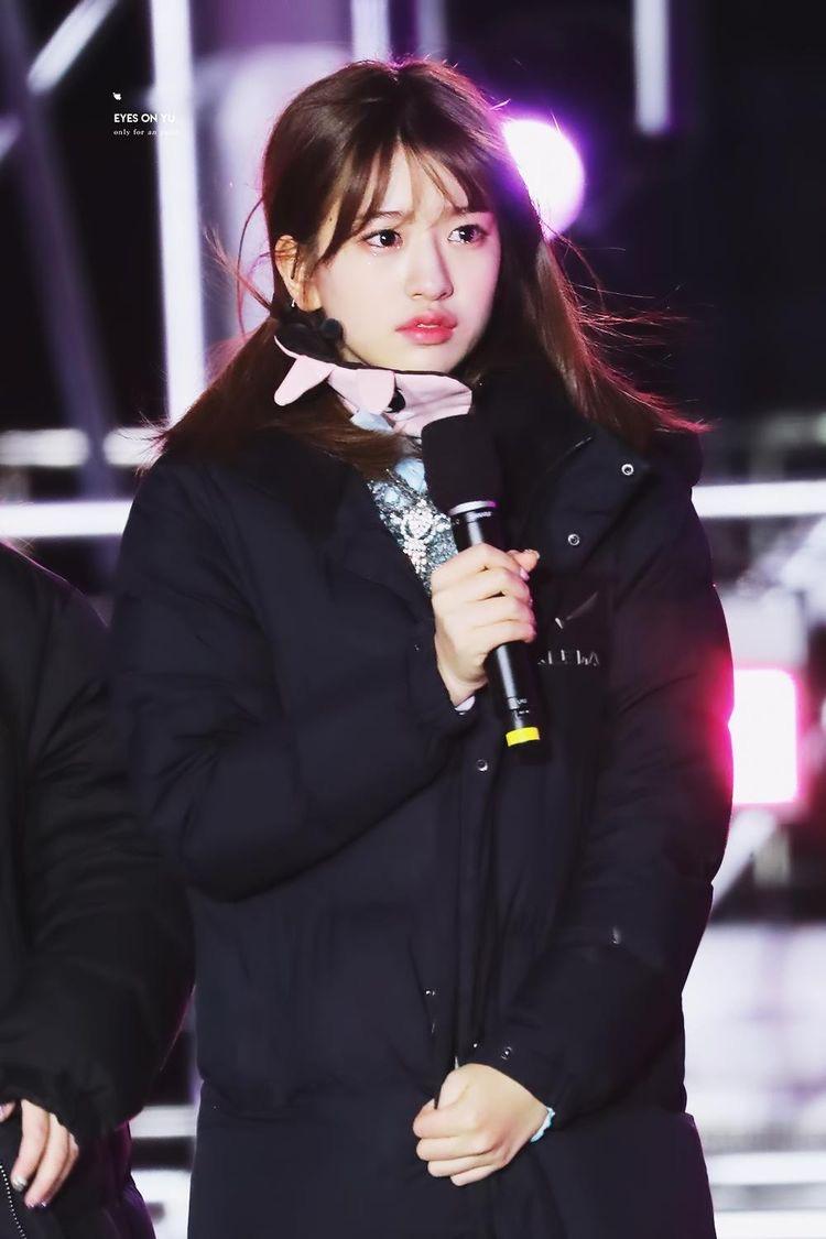 안유진 완전 멍뭉이같고 귀여워