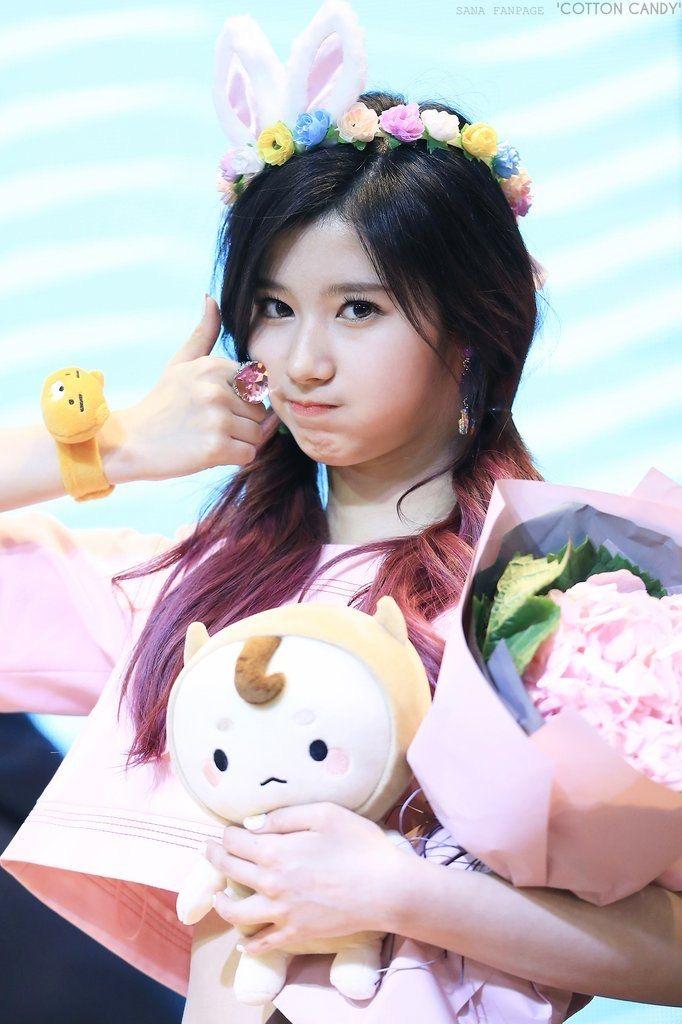 사나(트와이스) 햄찌같은 사나도 귀여움