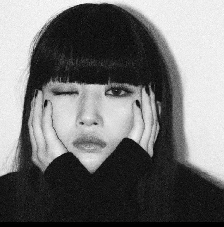 문가영 사실 문가영 앞머리 너무 예뻐서 잘랐는데 난 저렇게 안 되더라...역시 헤완얼이었어