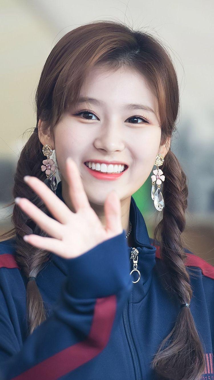 사나(트와이스) 햄찌같은 사나도 귀여움