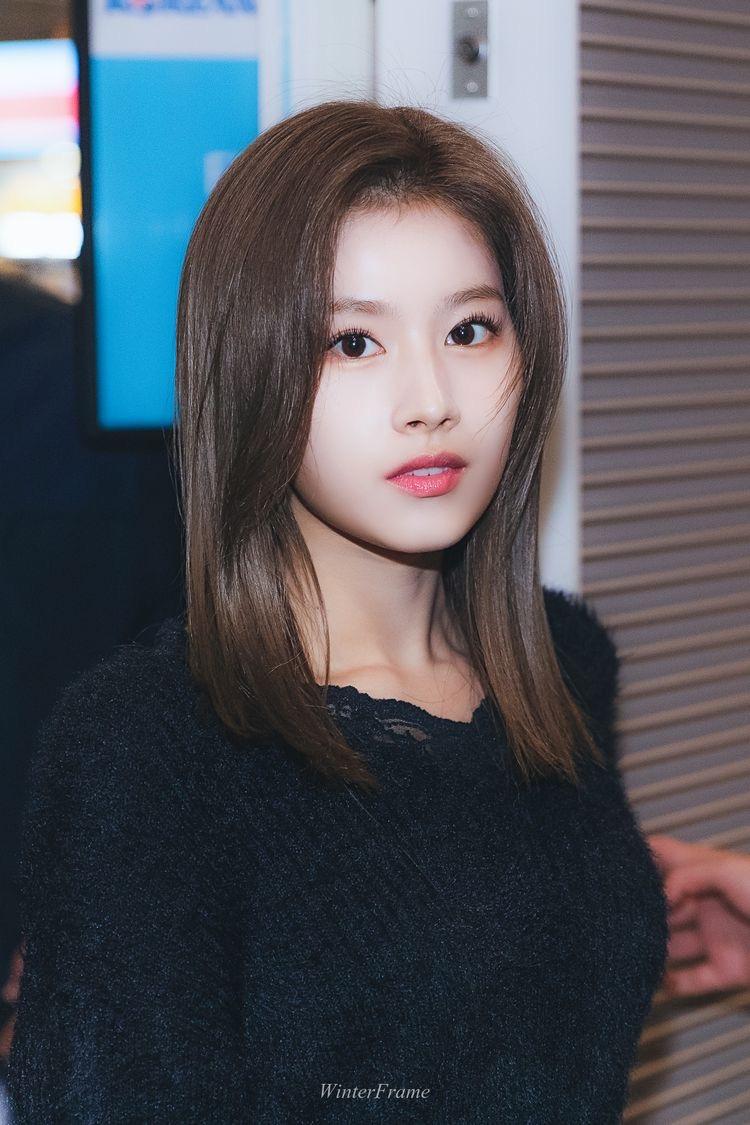 사나(트와이스)