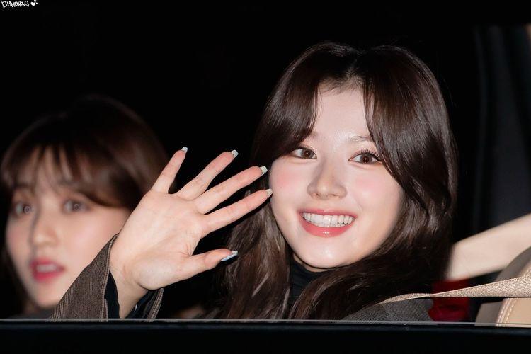 사나(트와이스)