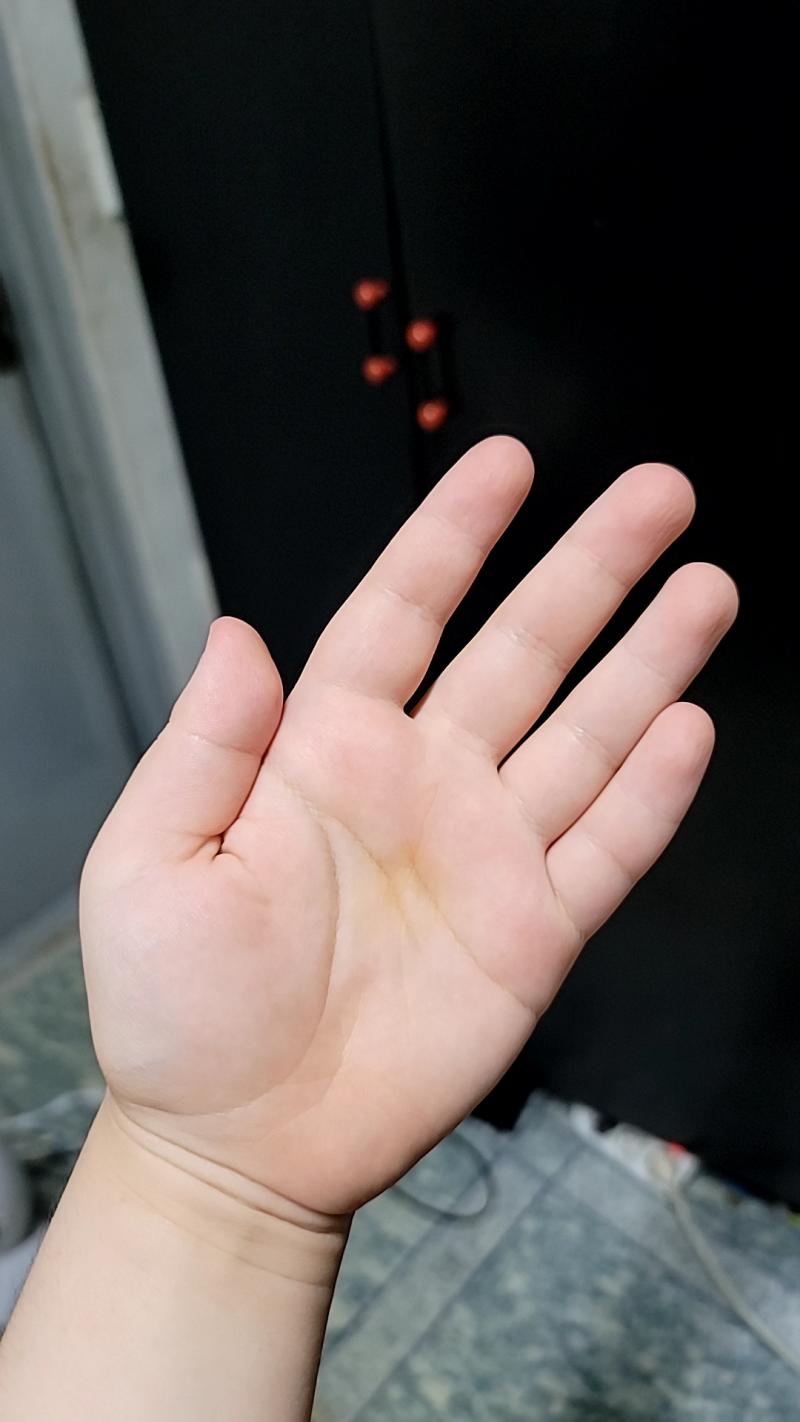 그리고 길고 긴 주문을 외우고 나자 다시 절 릴레이가 시작됐다. 흔들림 없는 작사를 따라 난 그 전 세트보다도 휘청휘청한 절을 했고... 진짜 
