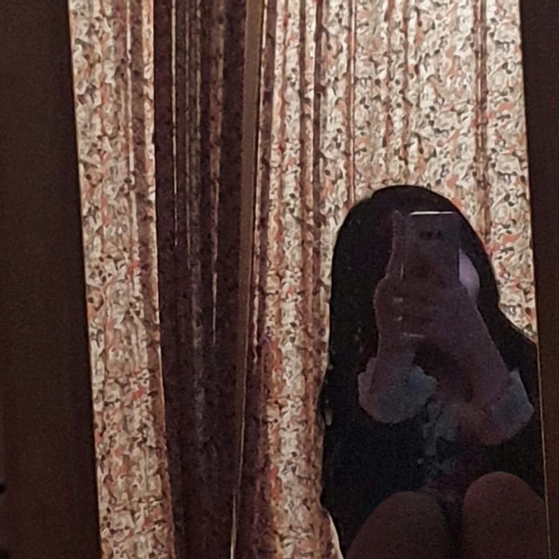 첫 번째는 그냥 에이블리에서 샀는데 브랜드 없는 것도 귀여운 거 많앙 두 세 번째는 울랄라 파자만데 쪼오금 비싸 근데 퀄리티 좋고 디자인 섬세하