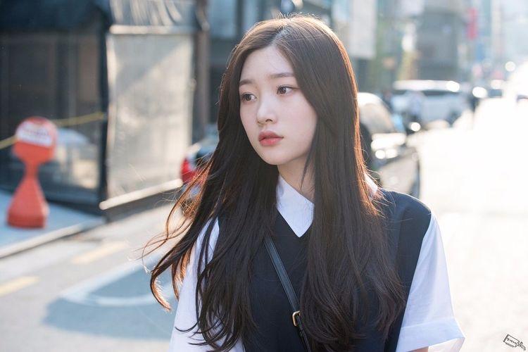 정채연 교복이 완전 잘 어울리는 것 같음