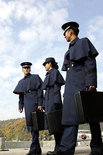 >>5 3번은 공군사관학교 가면 입을 수 있음