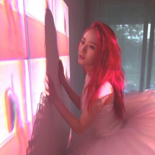 크리스탈 정수정 빨간머리 잊지못해
