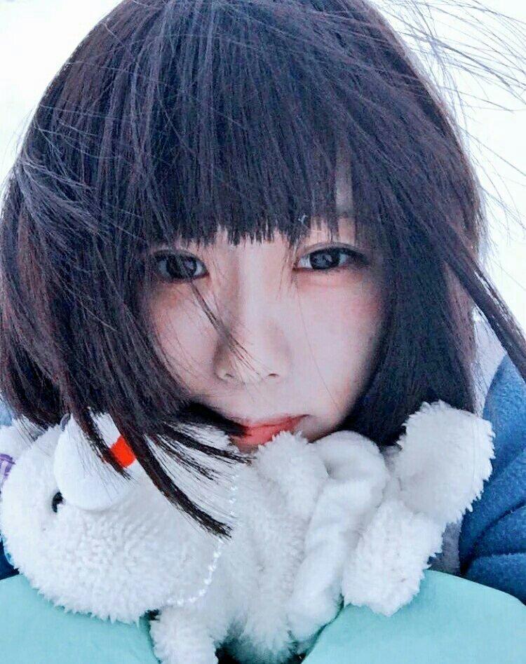 >>110 유루메느모 아노 나도 이렇게 흑발 잘 어울리면 좋겠다 교복도 뭐가 저리 청순할 일이냐