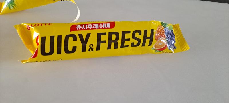 어떤 맛인지 궁금했는데 그야말로 쥬-시 후레시한 맛이다. 걍 껌하고 맛 똑같다.